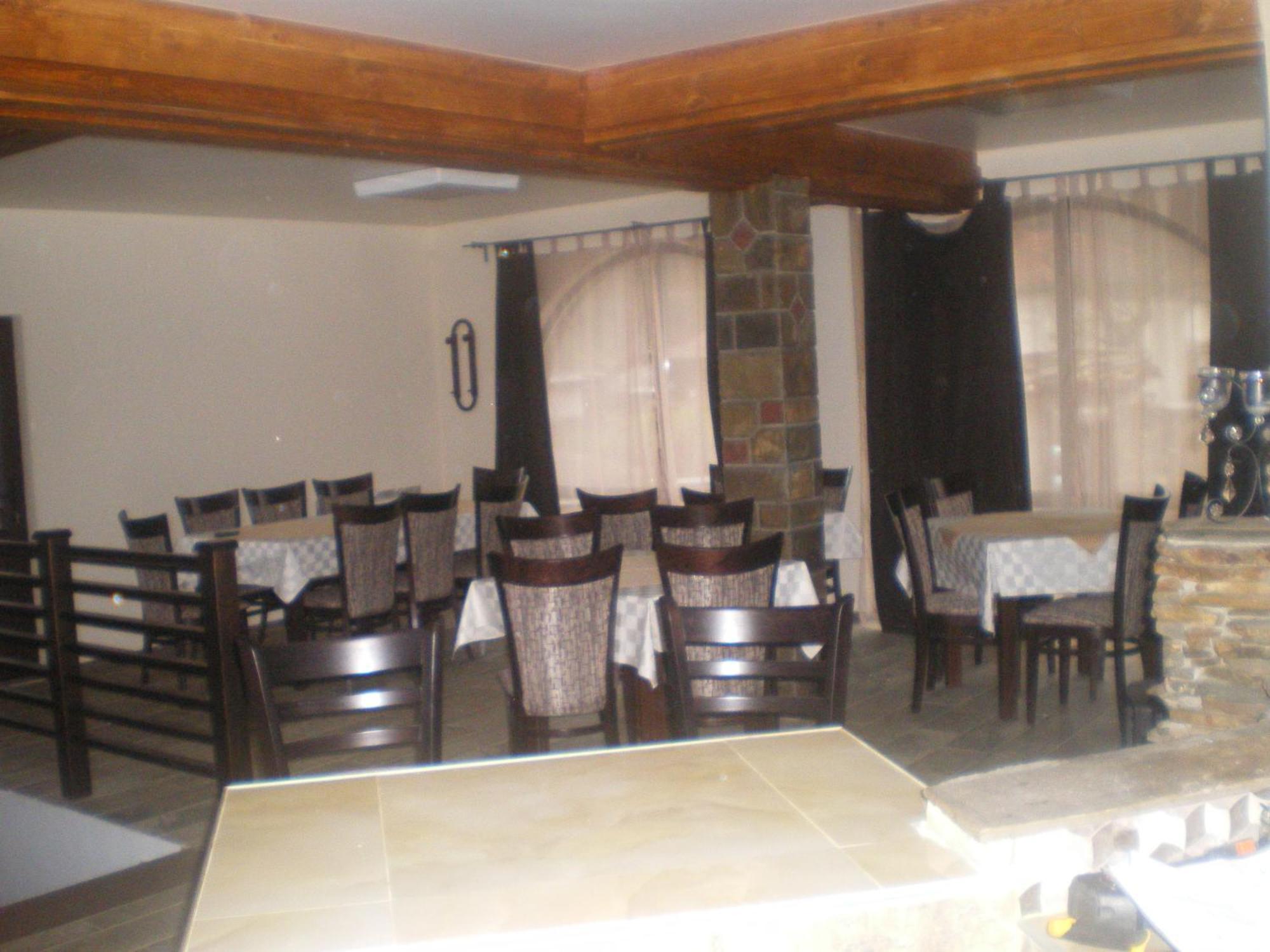 Family Hotel Balkana Apriltsi  Esterno foto