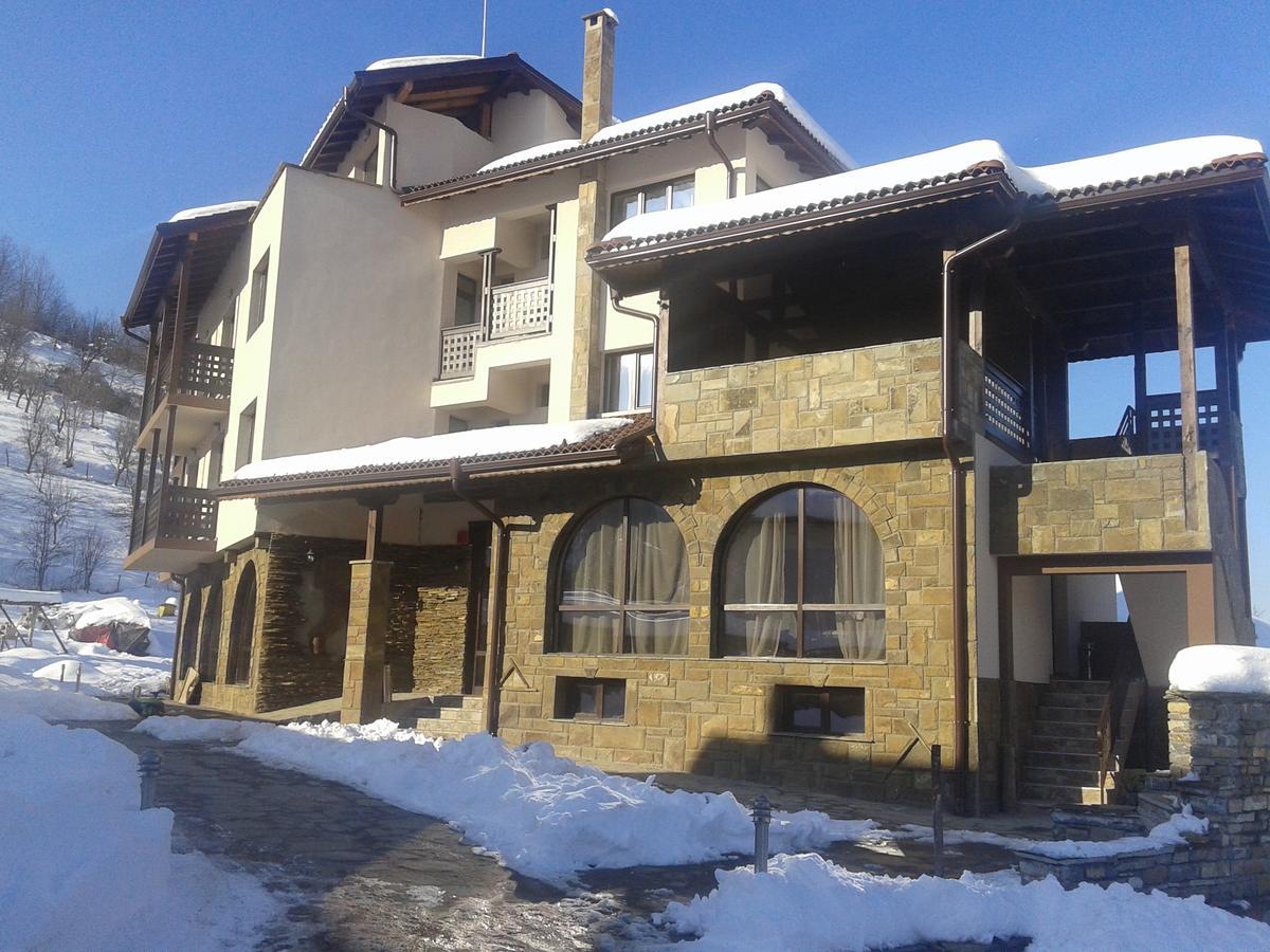 Family Hotel Balkana Apriltsi  Esterno foto