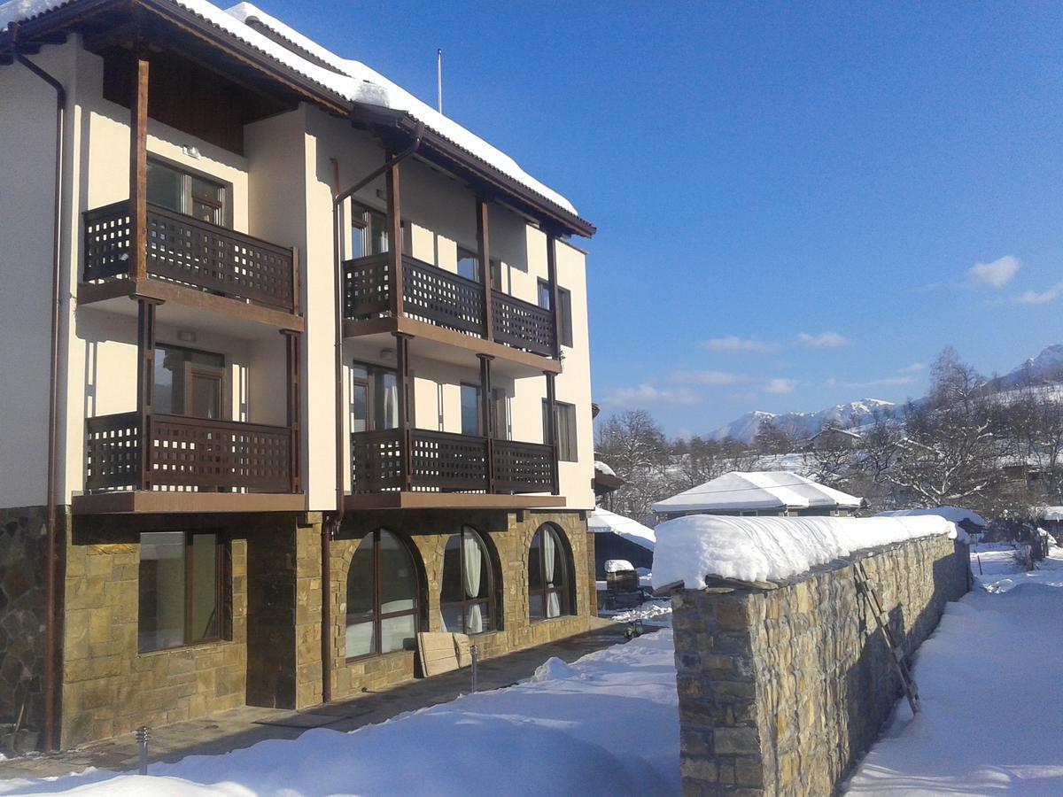 Family Hotel Balkana Apriltsi  Esterno foto